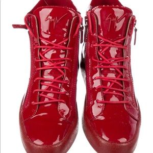Giuseppe Zanotti
Patent Leather Sneakers
Size: 11.5 | EU 44.5